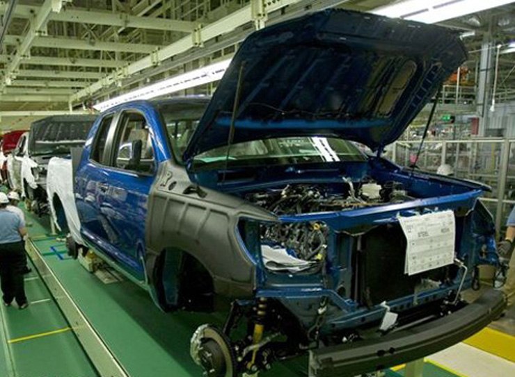 Toyota Considers Truck Production Changes - Tundra HD?