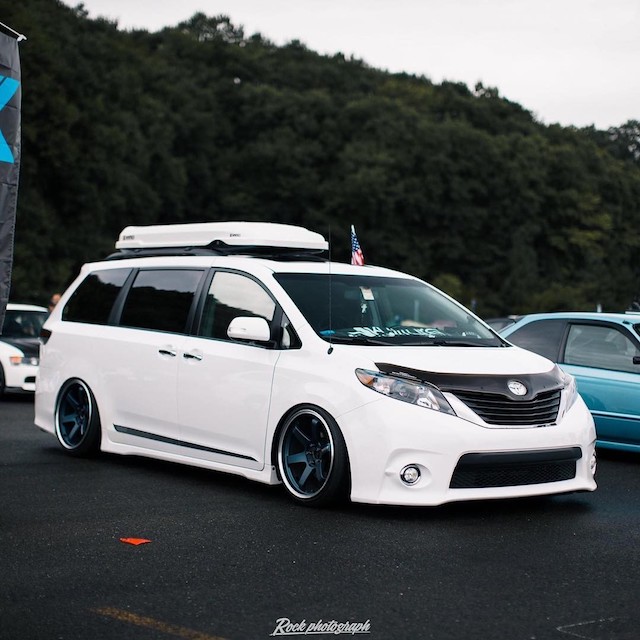 Stanced white sienna1