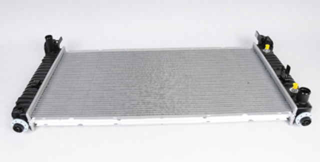 GM OEM-Radiator 22840117