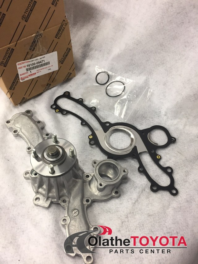 Toyota OEM 4Runner FJ Cruiser Tacoma Engine Water Pump 16100-09471 Factory